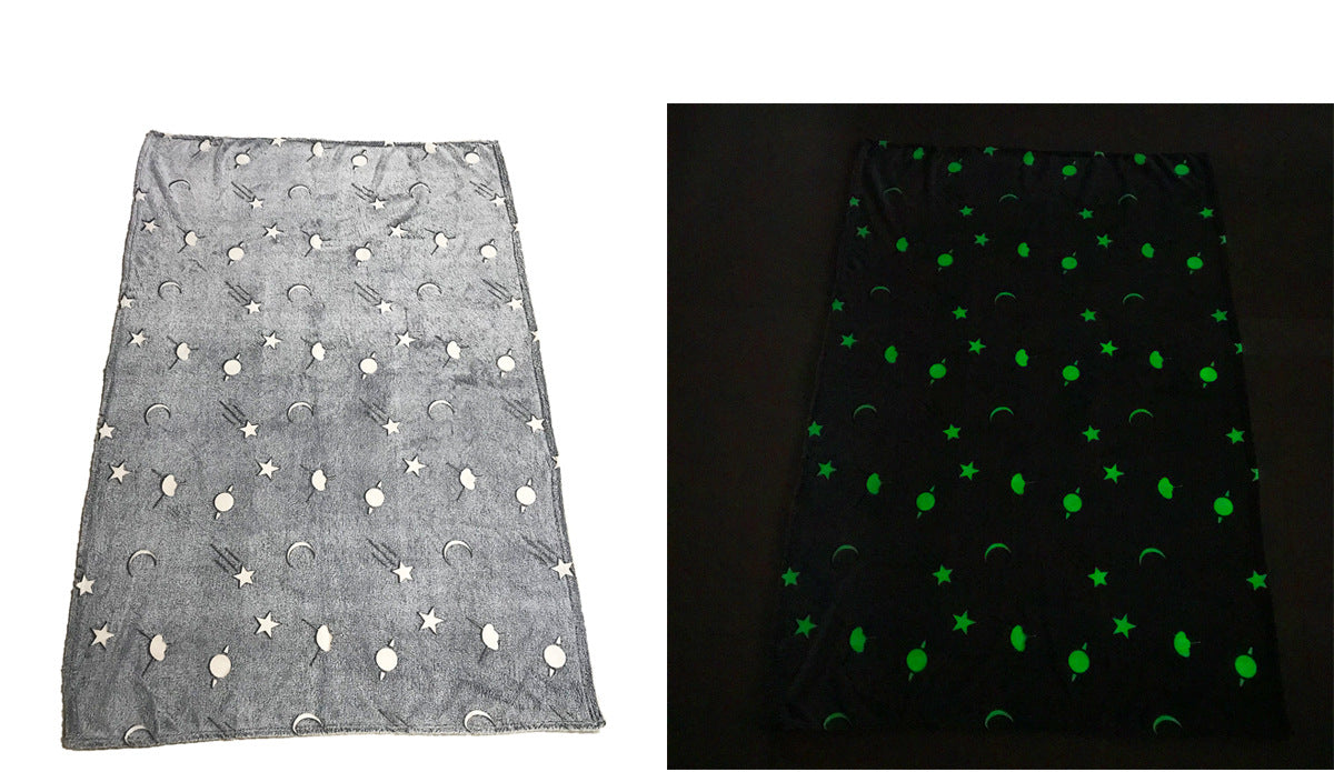 Glowing Polyester Wool Blanket In The Dark - Minihomy