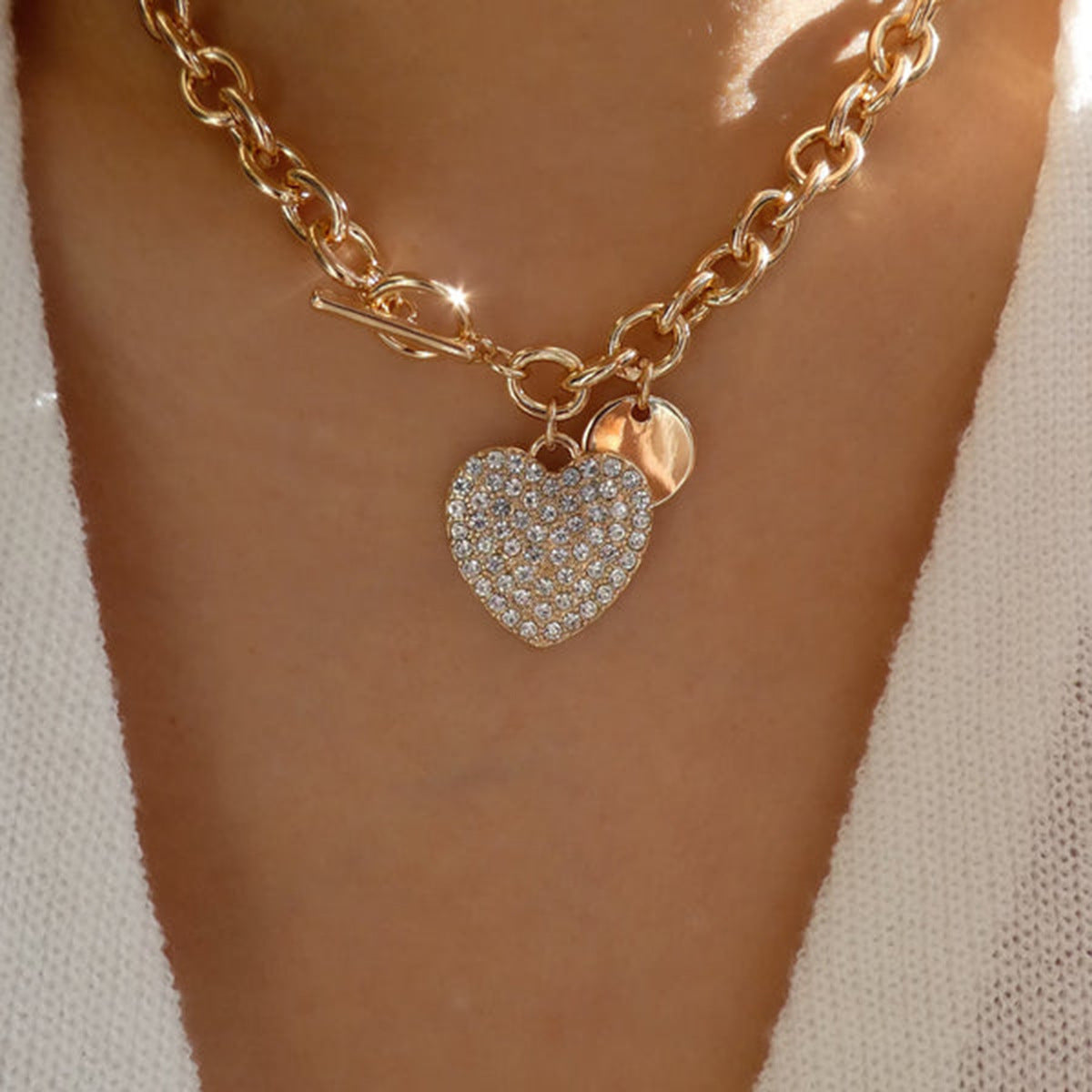 Women's Round Heart Shape With Diamond Necklace