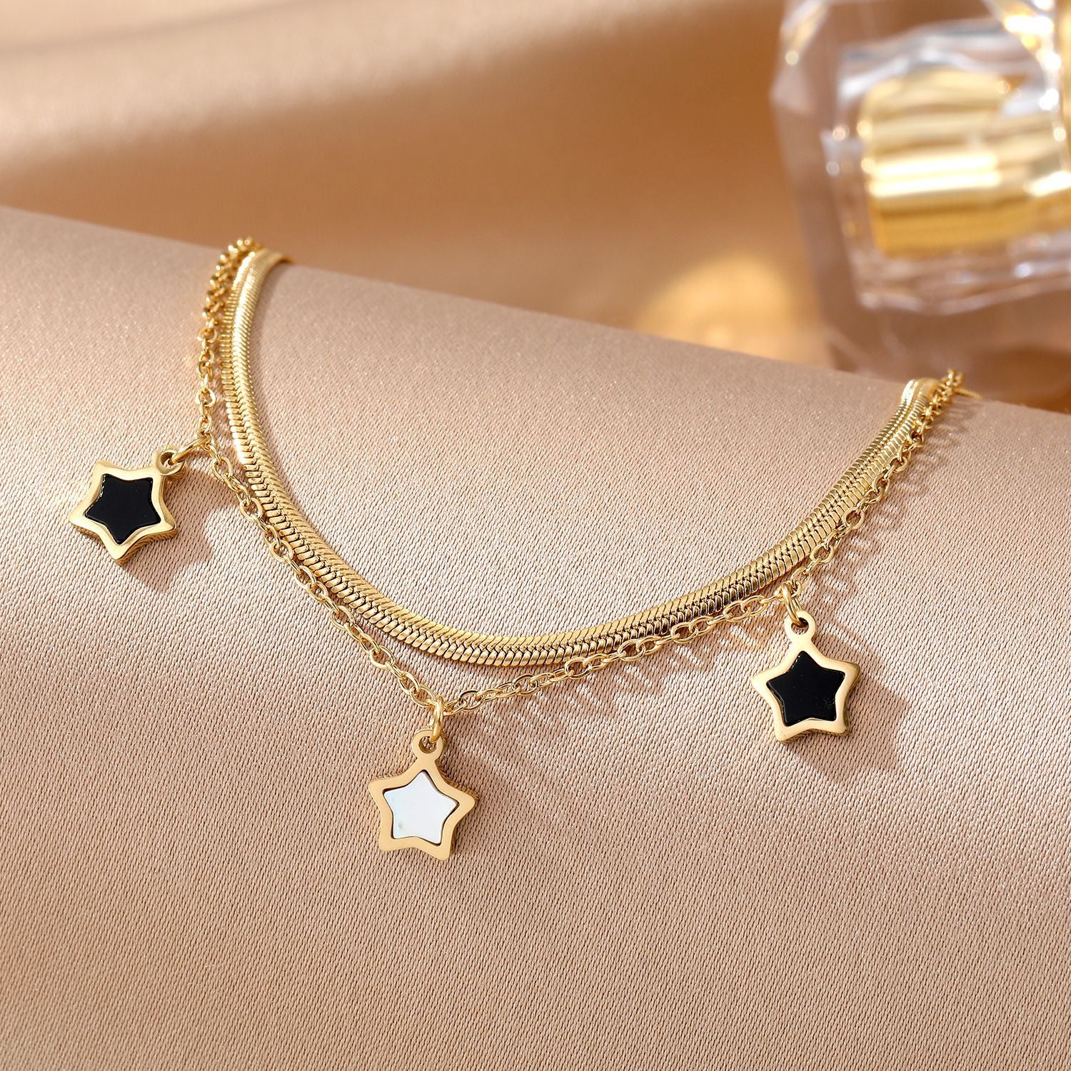 Five-pointed Star Stainless Steel Bracelet: Add a Touch of Sparkle to Your Look! - Minihomy