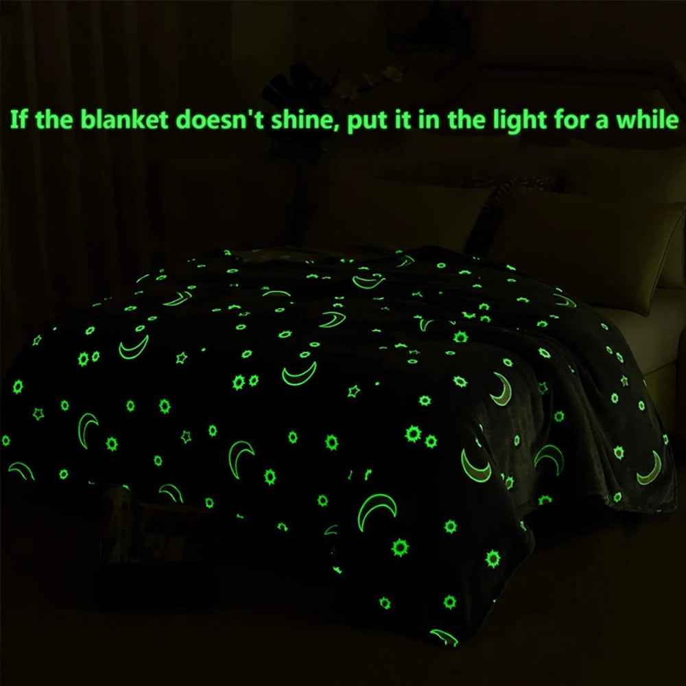 Glowing Polyester Wool Blanket In The Dark - Minihomy