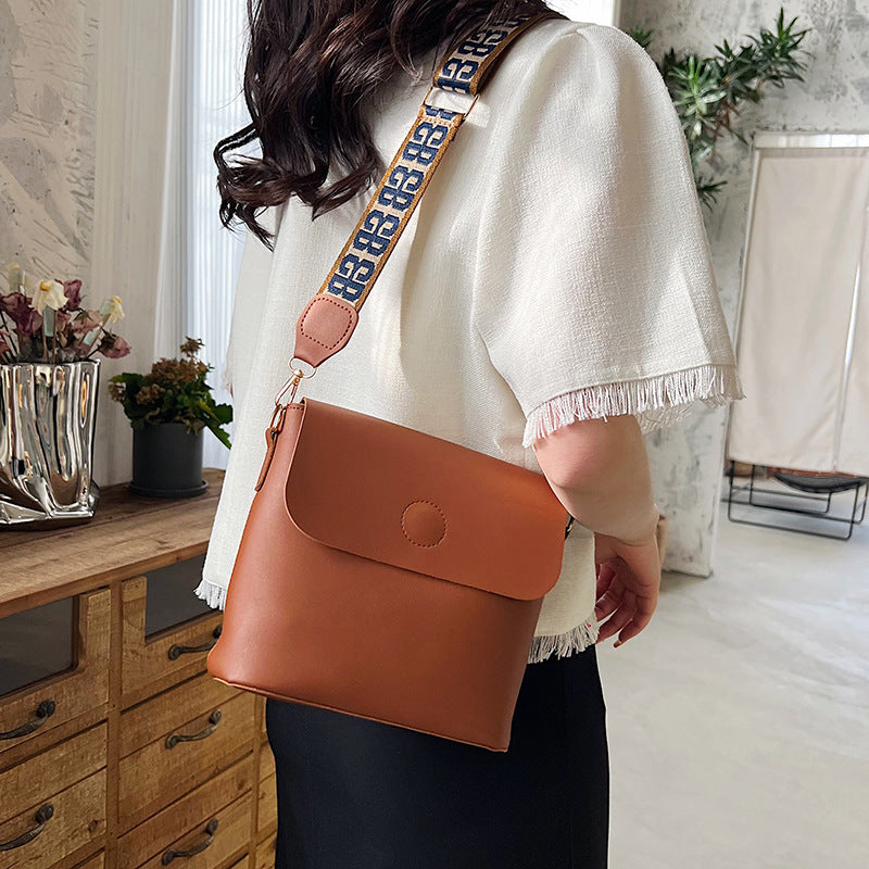 Retro Messenger Temperament Western Style Shoulder Bag