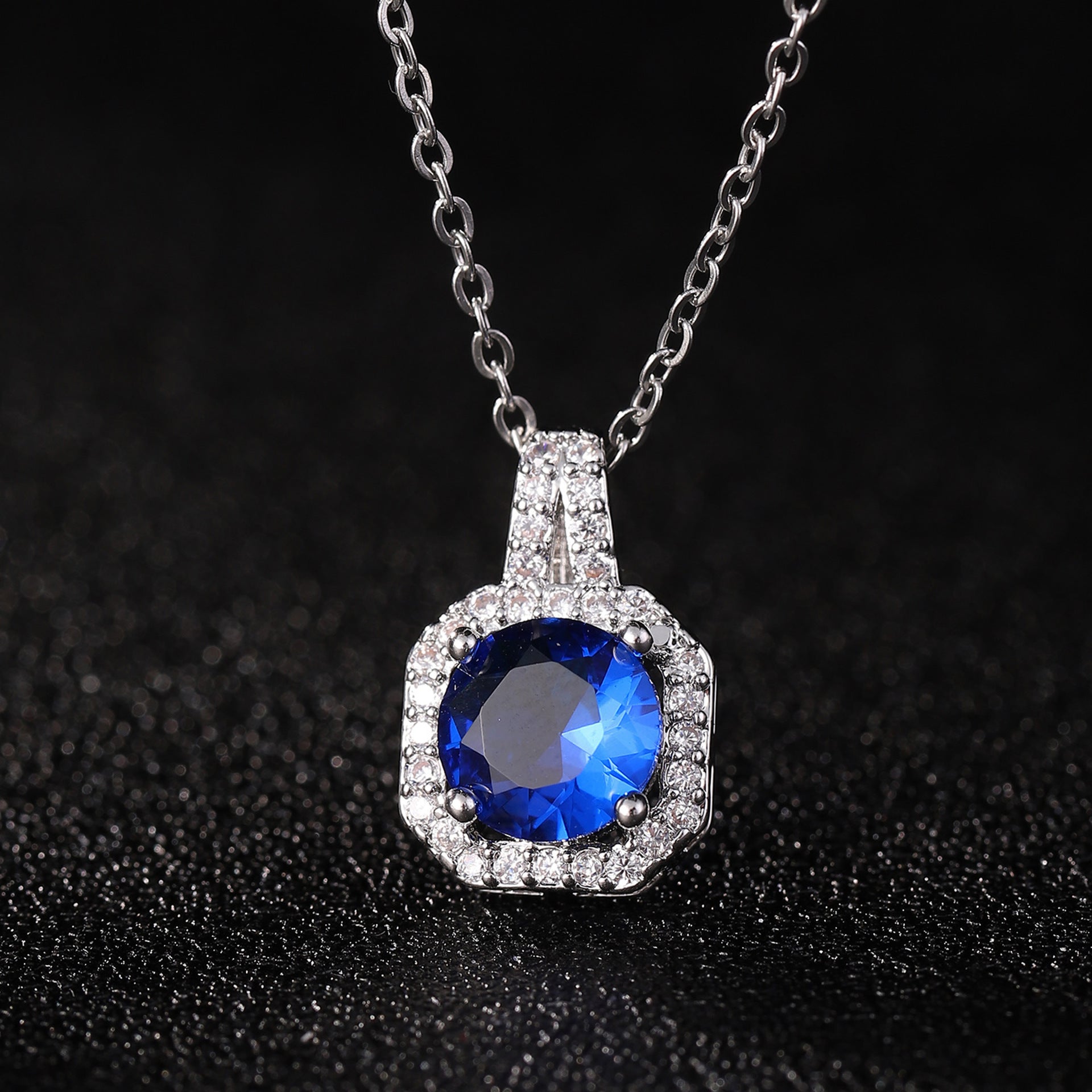 Perfume Bottle Pendant Necklace Women's Full Diamond - Minihomy