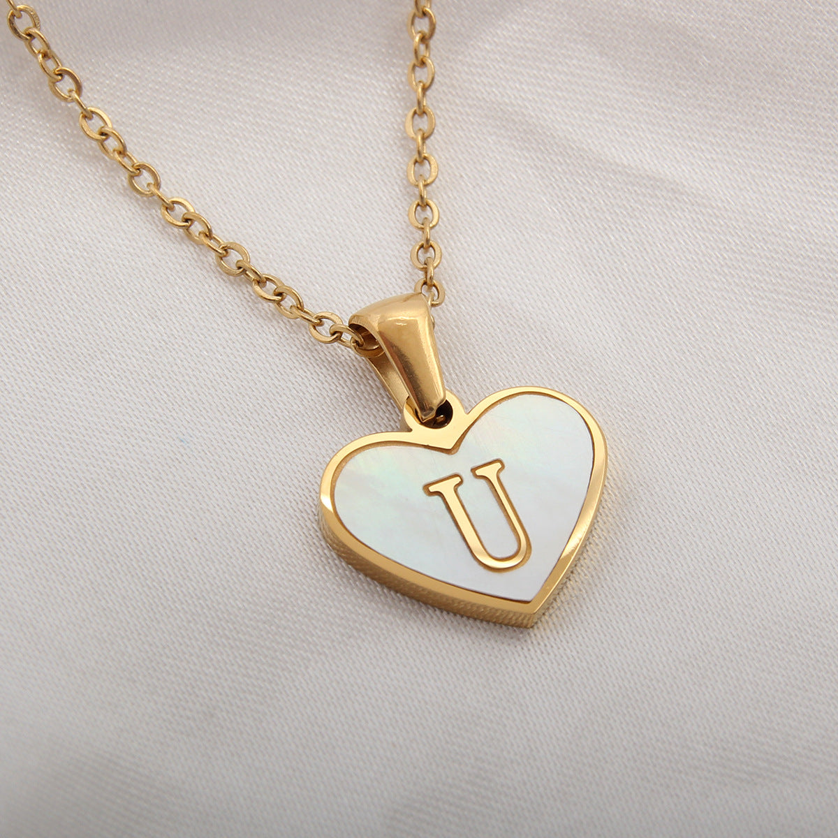 26 Letter Heart-shaped Necklace White Shell Love Clavicle Chain Necklace For Women - Minihomy