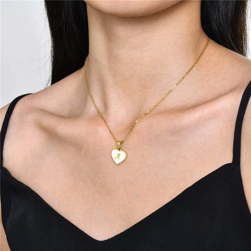 26 Letter Heart-shaped Necklace White Shell Love Clavicle Chain Necklace For Women - Minihomy