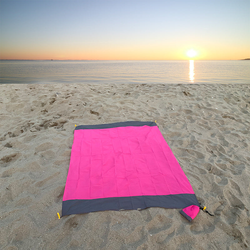 Outdoor Camping Waterproof And Convenient Foldable Two-color Picnic Mat