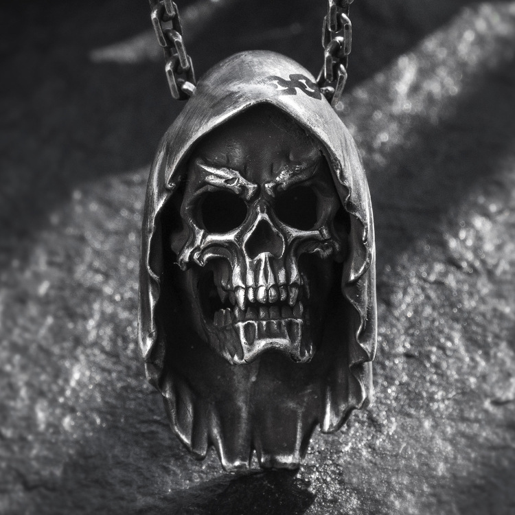 Hip hop skull necklace