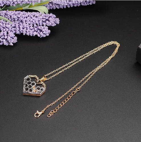 X & P Charm Fashion Silver necklaces for Women Girl Heart Honeycomb Bee pendant choker necklace Gift Prom Party Animal