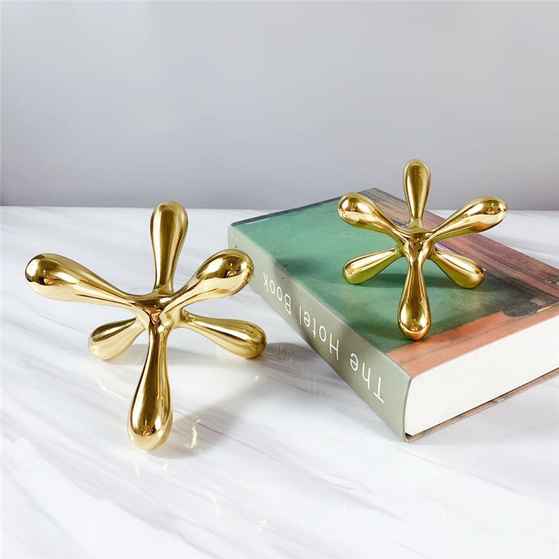 Modern Minimalist Creative Pure Copper Paperweight Book Ornaments